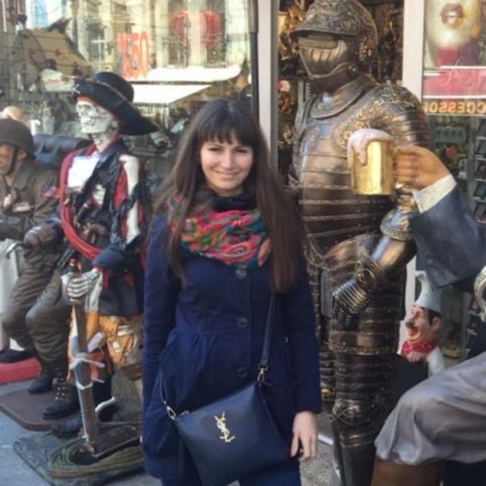 Meet your Posher, Валерия
